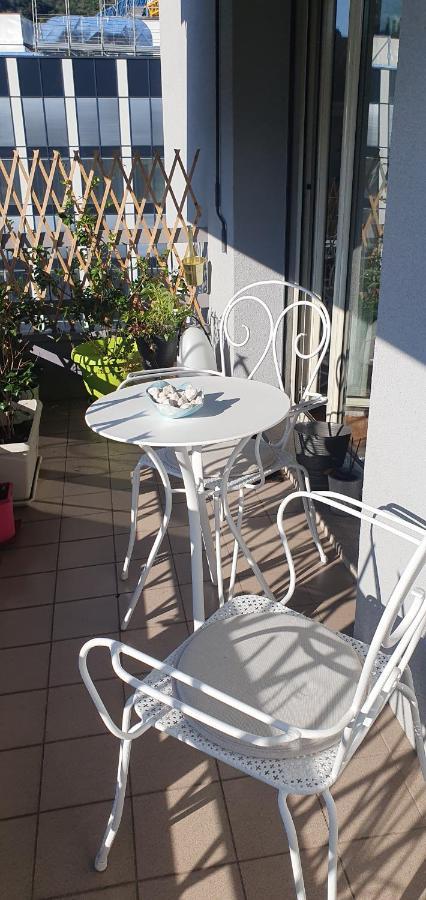Charming Penthouse Near Como Lake Кьяссо Экстерьер фото
